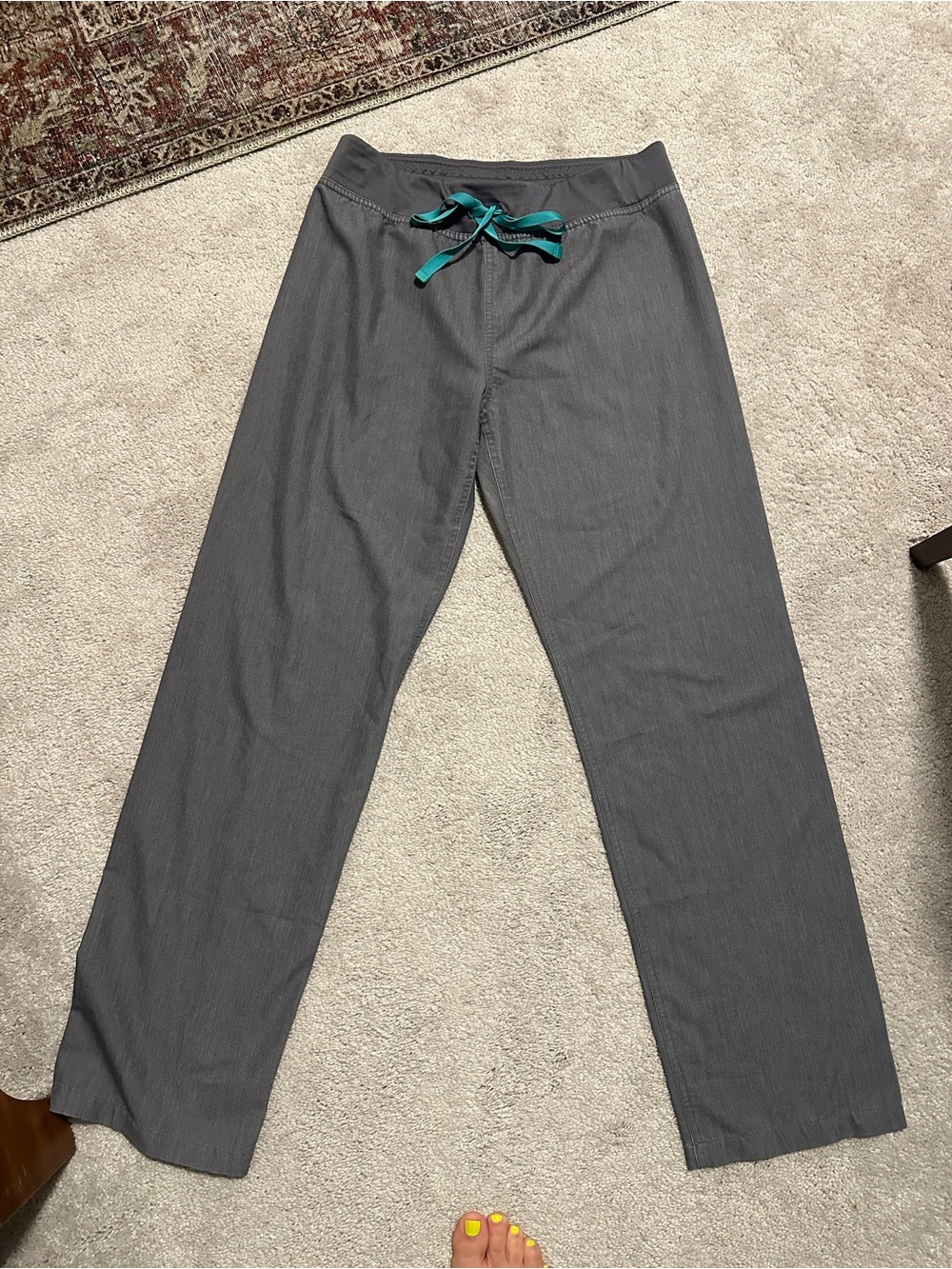 FIGS Livingston Scrub Pants Gray Size Small Straight Leg EUC